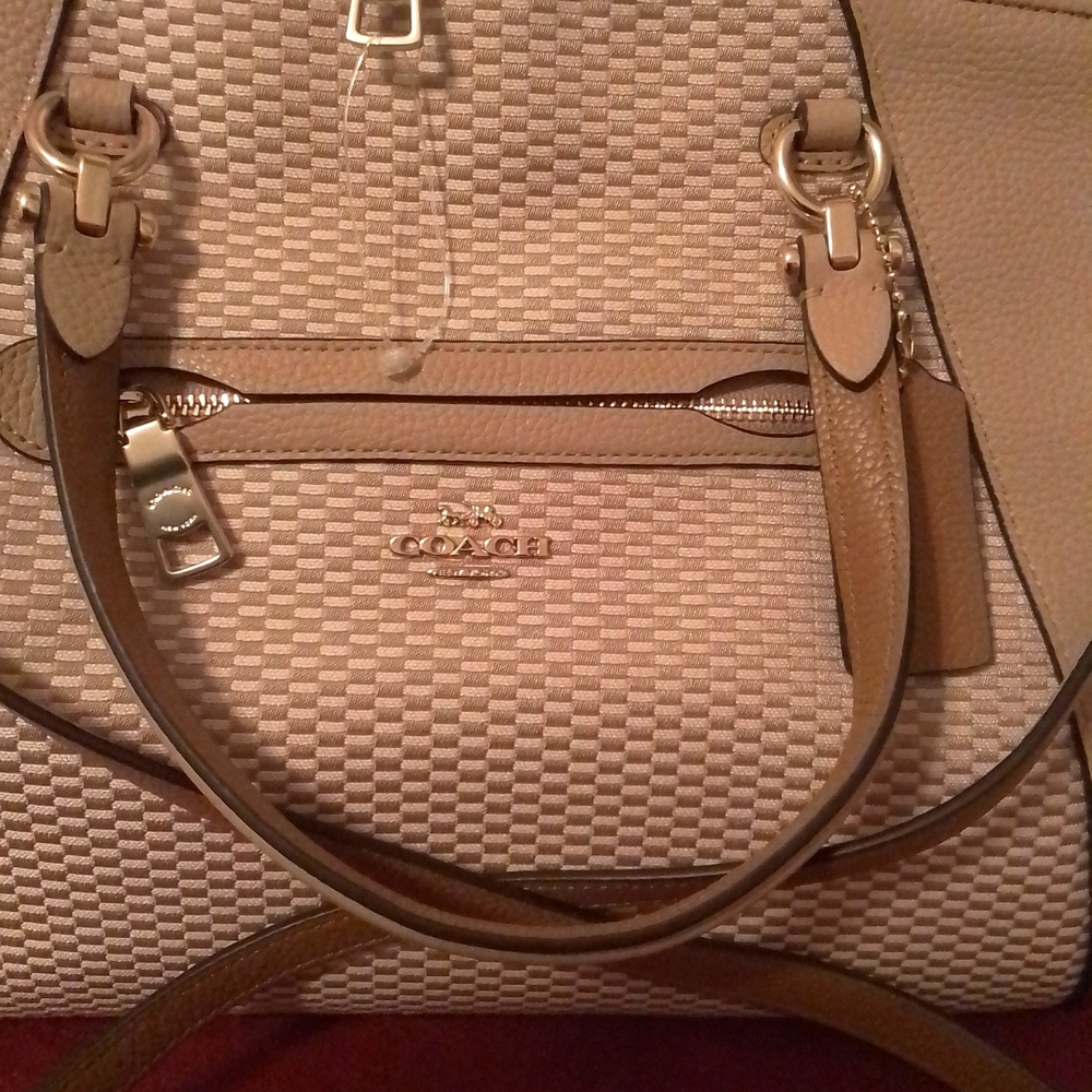 NEW Coach Prairie       Tan/Cream Satchel and Crossbody - Picture 9 of 15